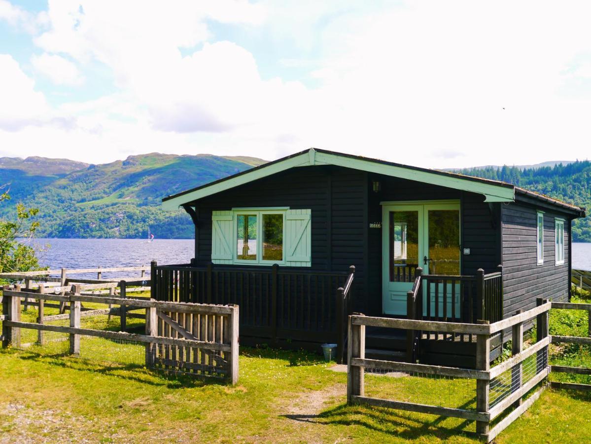 Cabins At Old Pier House Apartment Fort Augustus Exterior photo